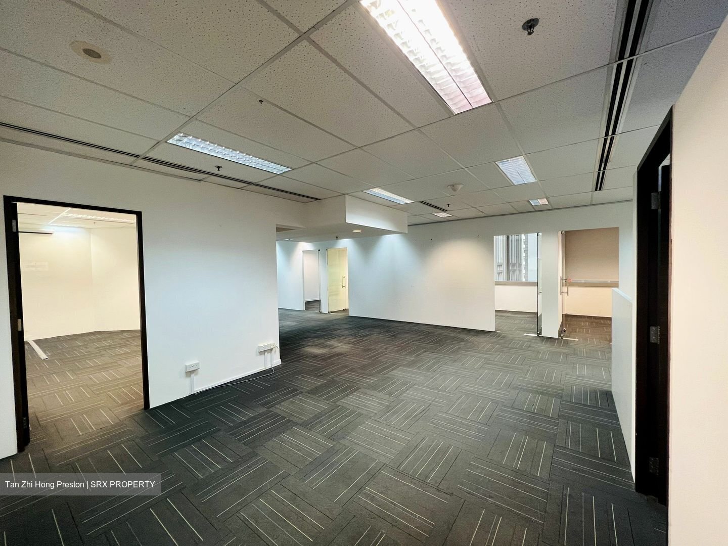 Robinson 112 (D1), Office #482971191